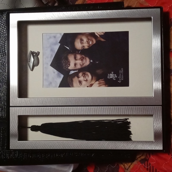Silver graduation frame with tassel frame - Picture 1 of 5